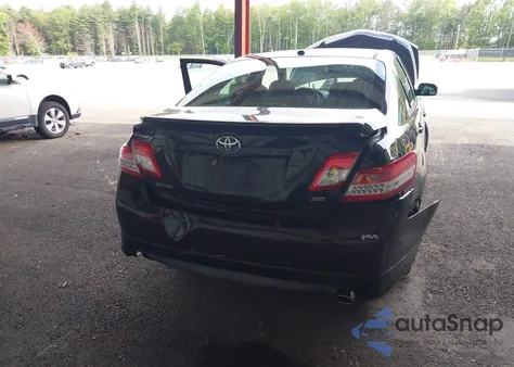 2011 Toyota Camry Le V6/Se V6/Xle V6 z USA, uszkodzony, nr VIN 4T1BK3EK7BU630989